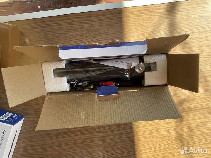 Два DVD плеера Hyundai H-DVD1600 и H-DVD200