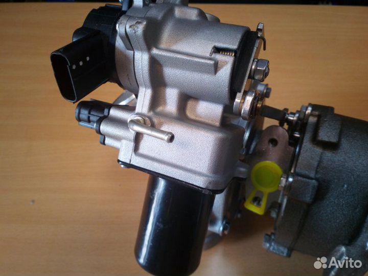 Турбина правая Toyota Land Cruiser 200 1VD-FTV