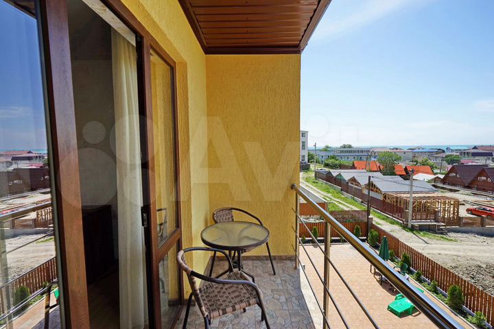 Комната 25 м², 1/3 эт.