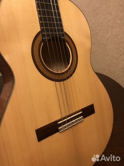 Мастеровая классическая гитара