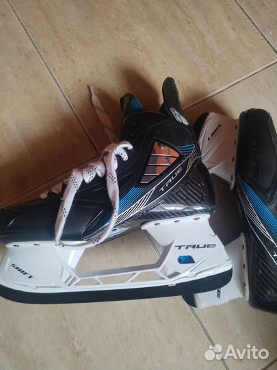 Продам коньки хоккейные true tf9
