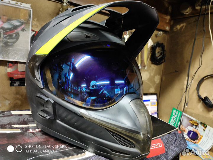 Icon Varian Ghost Carbon