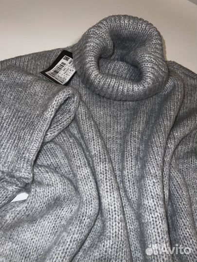 Свитер женский