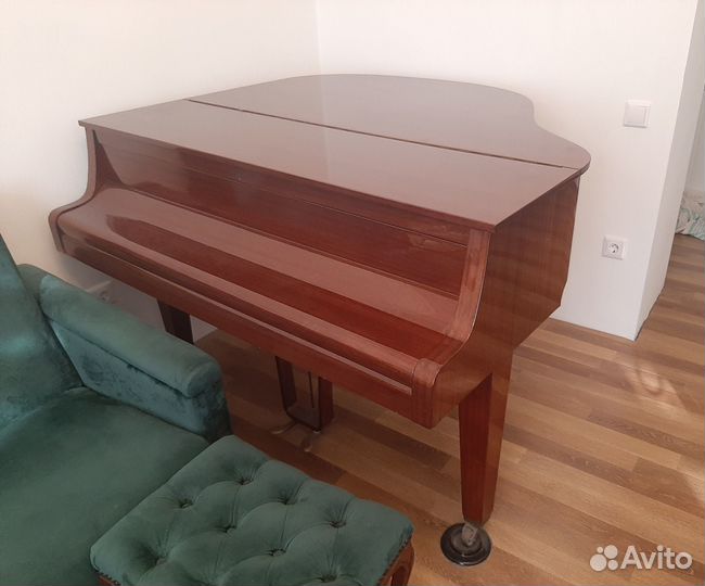 Продаю рояль
