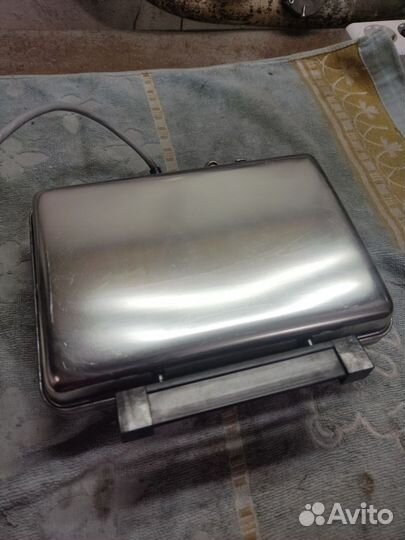 Электровафельница СССР новая