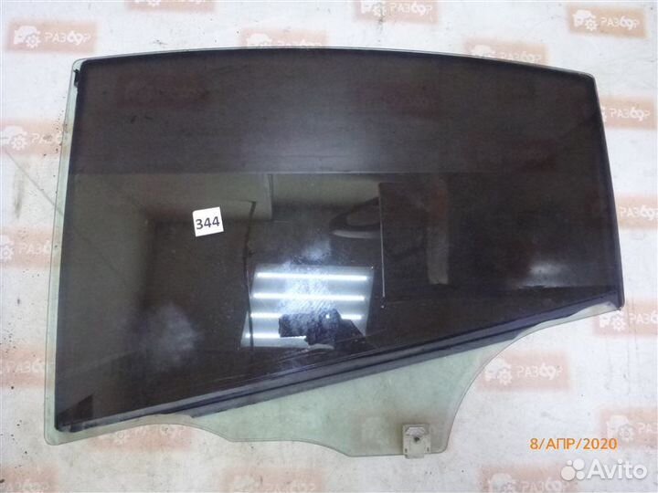 Стекло двери заднее левое Mazda Mazda3 BK Z6 2008