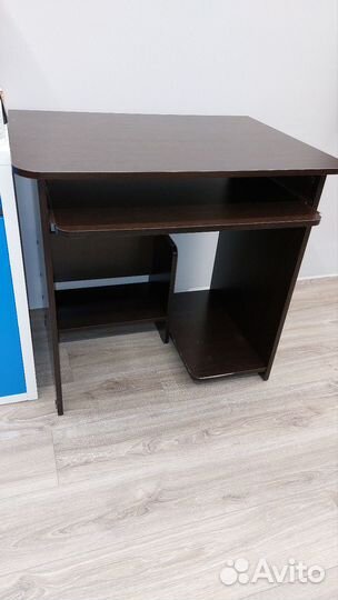 Компьютерный стол 80x60см