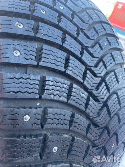 Michelin X-Ice North 2 275/40 R21 и 305/35 R21 109T