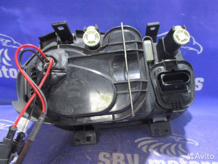 Фара передняя левая Volkswagen Golf 4