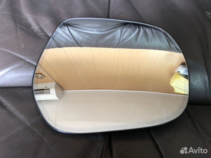 Зеркало правое Toyota Land Cruiser 200