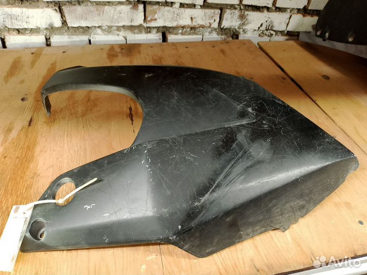 Kawasaki ER-6 13 плуг правая часть