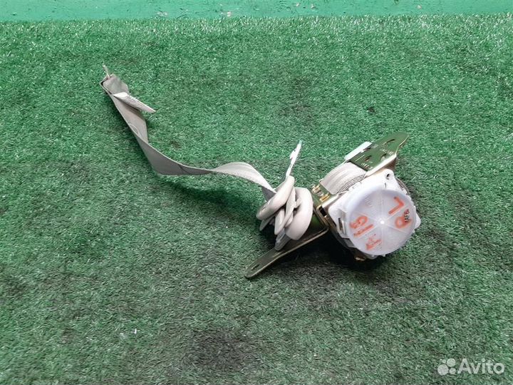 Ремень безопасности задний левый Lexus RX300 (MCU