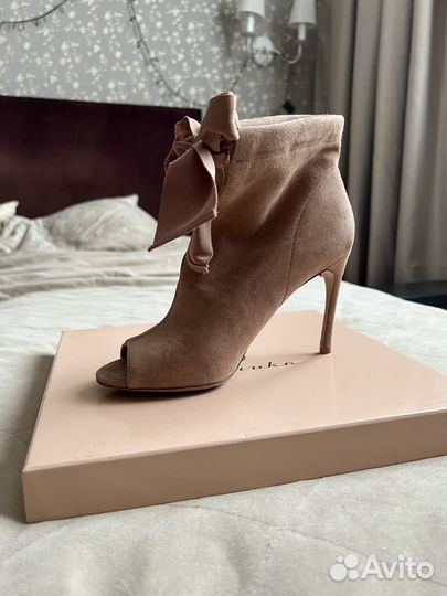 Туфли-ботильоны натуральная замша