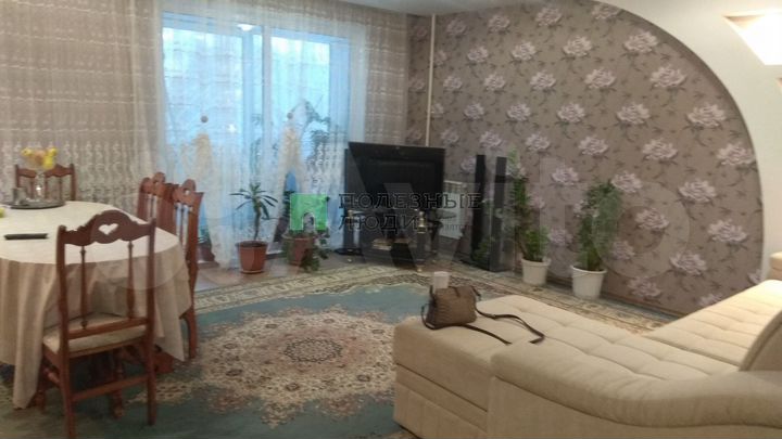 4-к. квартира, 74 м², 3/5 эт.