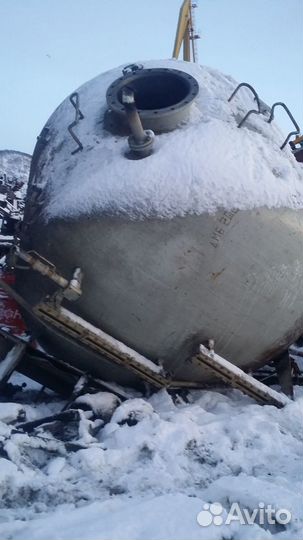 Резервуары (бочки, емкости) из железа, нерж, алюм