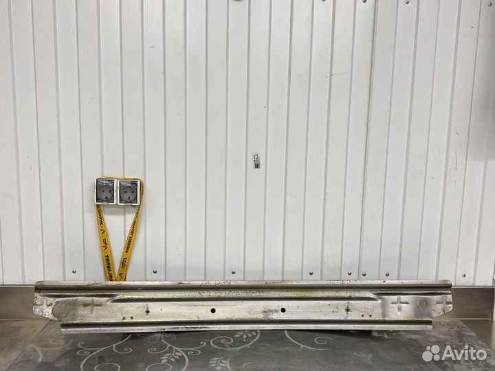 Усилитель бампера переднего Chevrolet Cobalt 2011