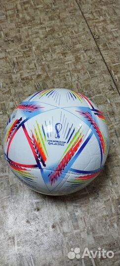 Футбольный мяч adidas