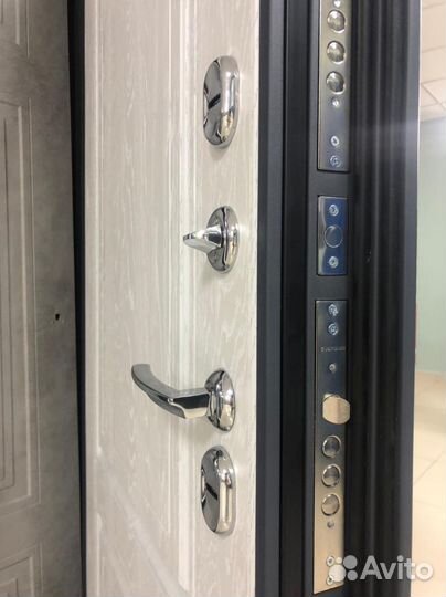 Дверь входная