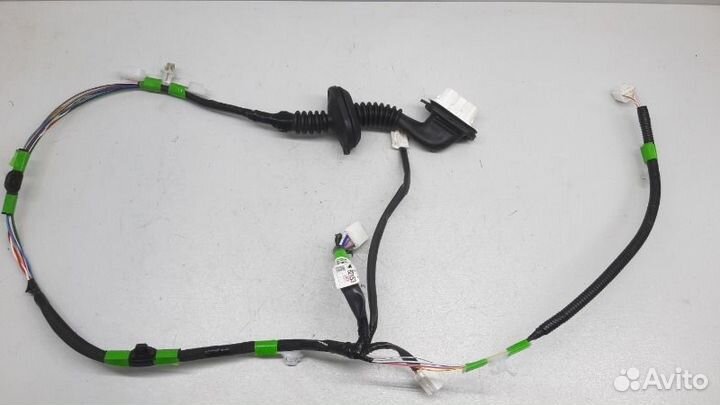 Проводка двери задняя правая Toyota Rav4 CA40 2.0