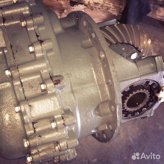 Редуктор средний 6520