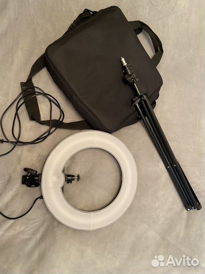 Кольцевая лампа со штативом и сумкой