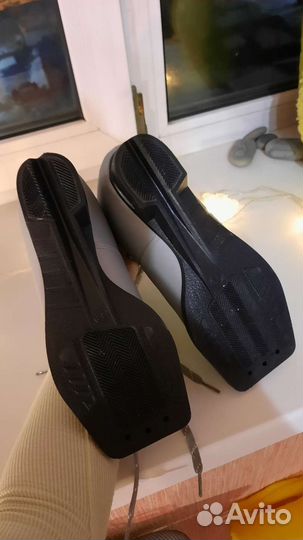 Лыжные ботинки