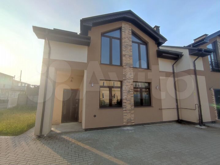 Таунхаус 120 м² на участке 2 сот.