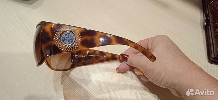 Солнцезащитные очки