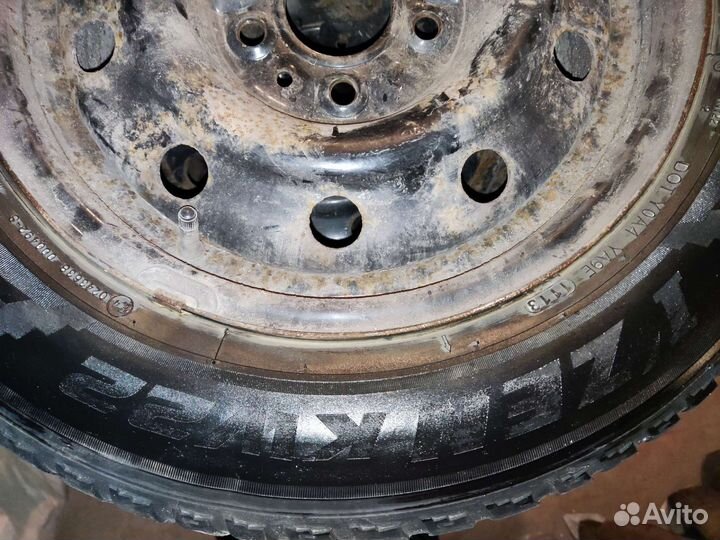 R15 Kumho I'Zen KW22 205/65, PCD 5x114.3 DIA 66.1