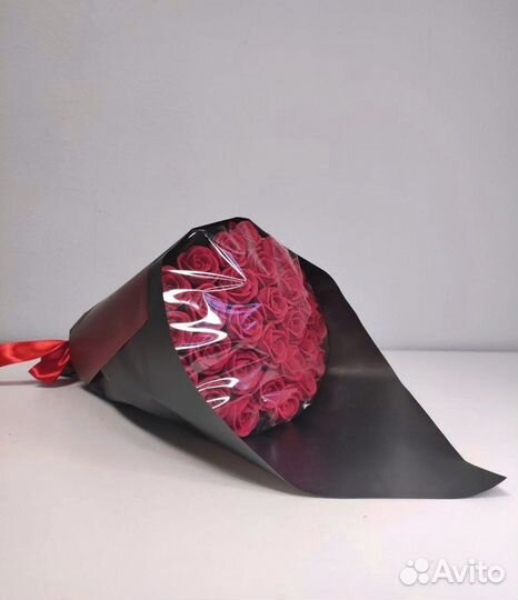 Красные Розы из Белого Шоколада - 29 шт в Букете