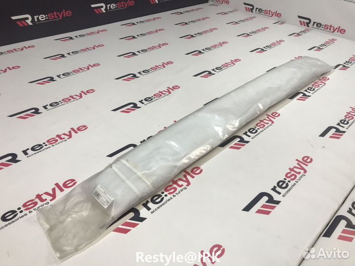 Спойлер На стекло Toyota Camry 40 Серебро