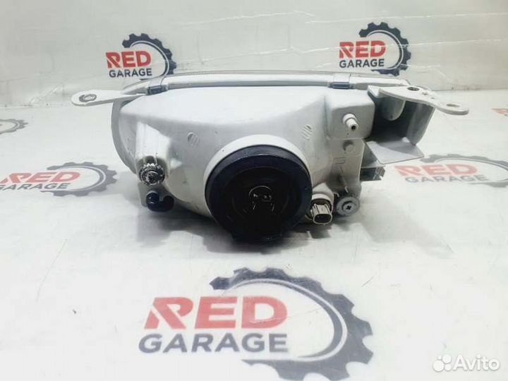 Фара передняя правая Toyota Corolla CE110 2C 1996