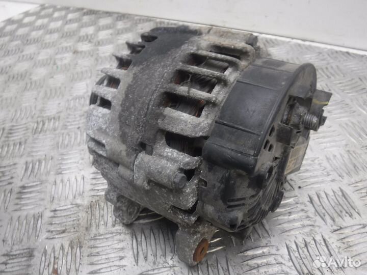 Б/У Б/У Генератор Renault Duster 2012- 231006833R