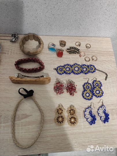 Бижутерия украшения разное много