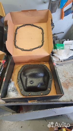 Крышка дифференциала Dana 44, M210