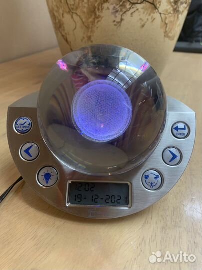 Магический шар для гаданий - часы с подсветкой