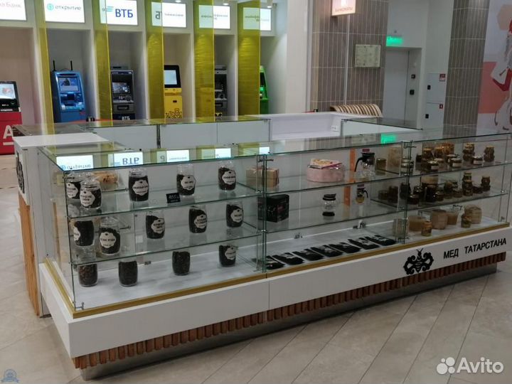 Торговые стеллажи в бутик