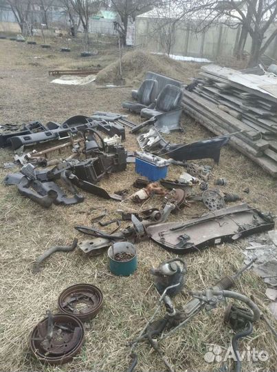 Ниссан Авенир W 10 в разбор