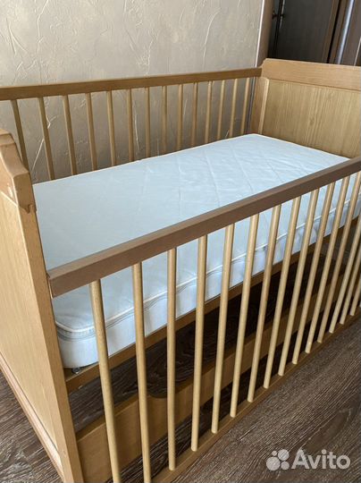 Детская кроватка IKEA с матрасом