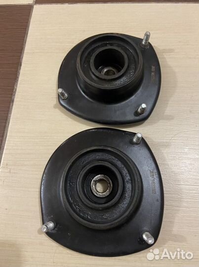 Опора амортизатора