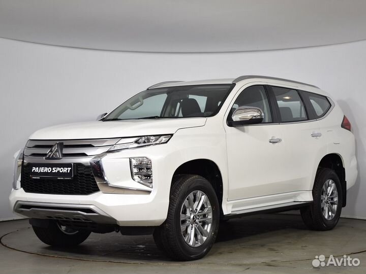 Mitsubishi Pajero Sport 3.0 AT, 2022