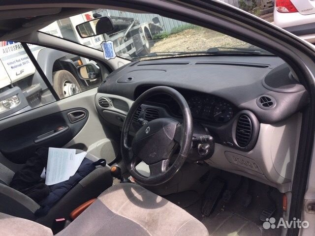 Разбор на запчасти Renault Scenic