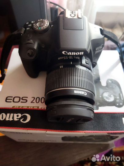 Зеркальный фотоаппарат canon