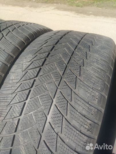 Bridgestone Blizzak LM-001 275/45 R20 110V