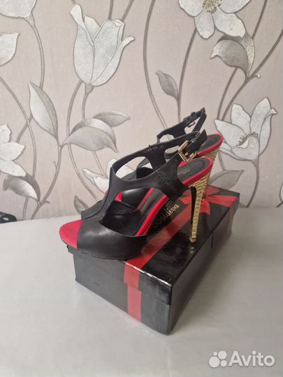 Женские босоножки 37 р