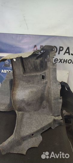 Обшивка багажника Nissan Primera P11