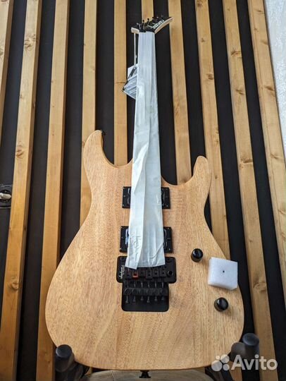 Электрогитара Jackson JS32 Dinky Arch Top Natural