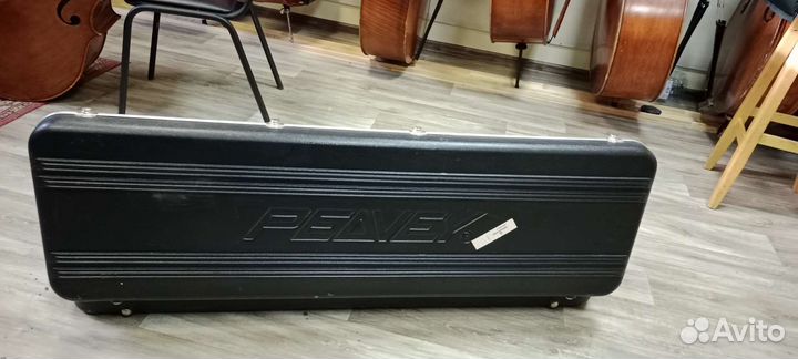 Кейс для бас-гитары