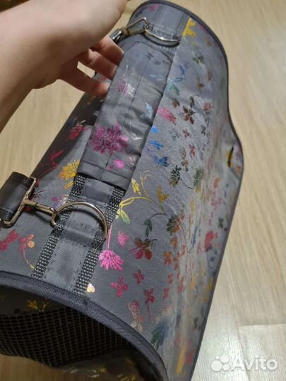 Переноска для кошек и собак