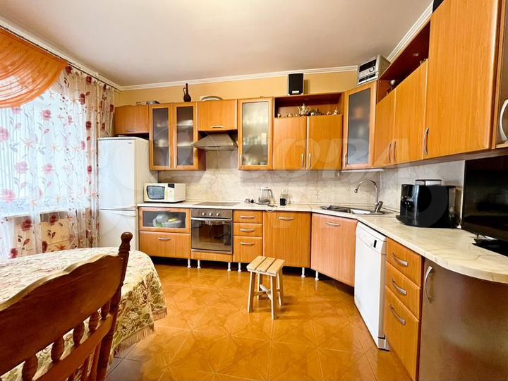 2-к. квартира, 67,3 м², 4/9 эт.